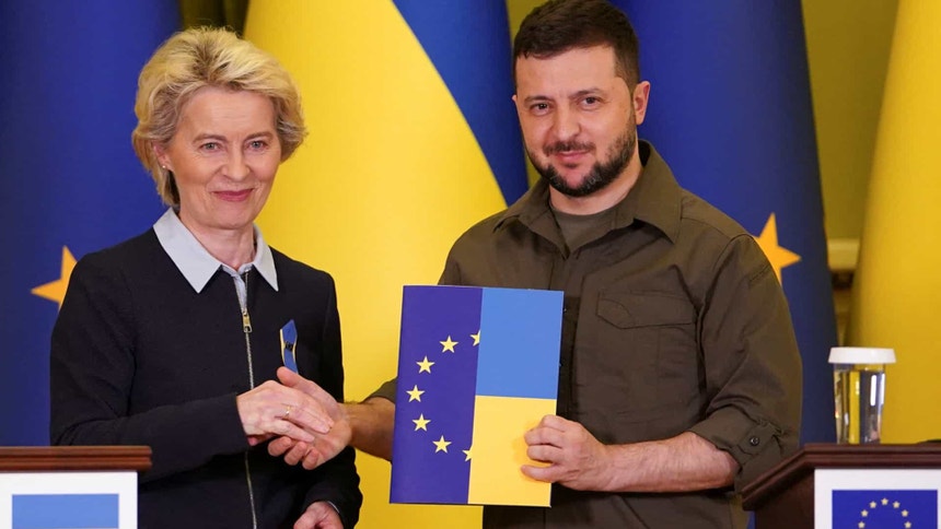 União Europeia decide sobre candidatura da Ucrânia