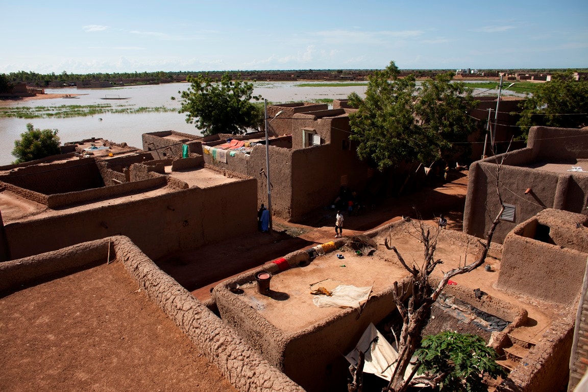  Mali, Djenn&eacute;, repara&ccedil;&atilde;o das habita&ccedil;&otilde;es com tijolos de barro | Joe Penney - Reuters 