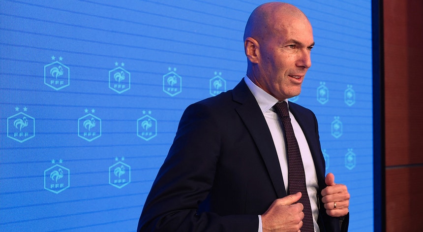 Zinedine Zidane nomeado novo selecionador de França