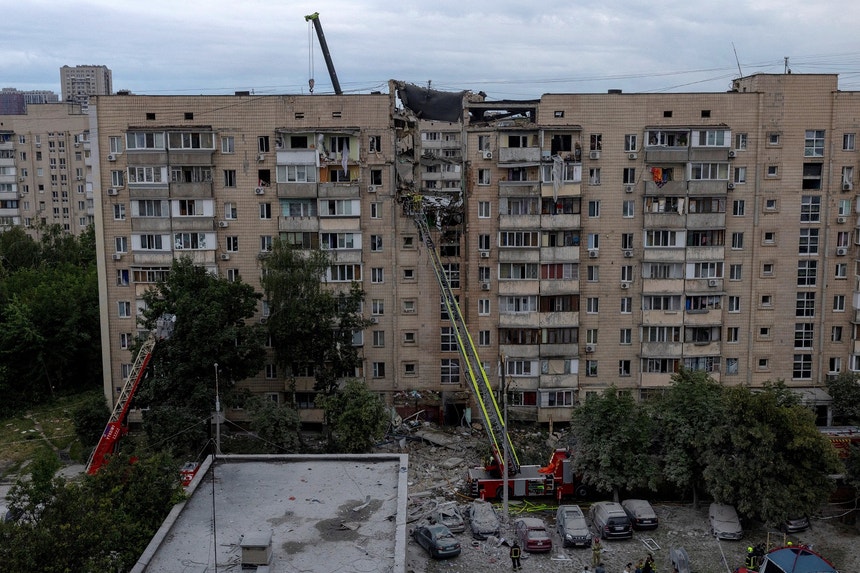 Imagem de Pelo menos nove mortos em ataque russo com mísseis e drones em Kiev