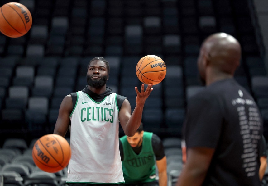 Imagem de Neemias Queta com `duplo-duplo` na vitória dos Celtics face aos Bulls