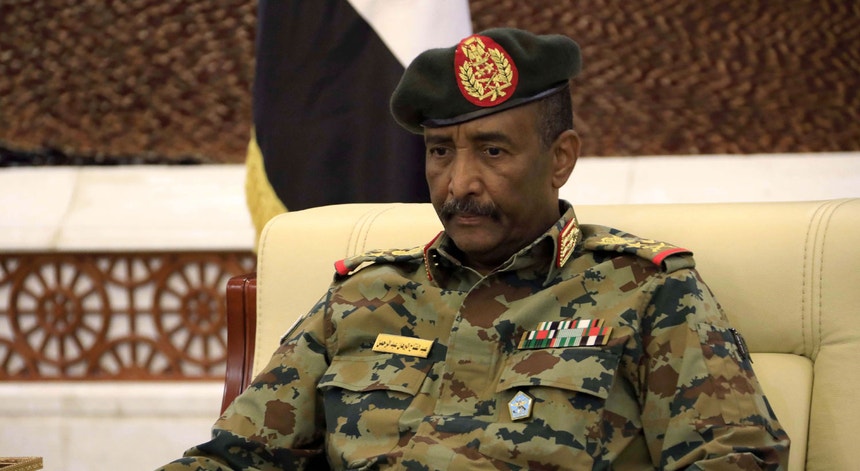 General Abdel Fattah al-Burhan na tomada de posse como presidente do Conselho Soberano de transição, em agosto de 2019.

