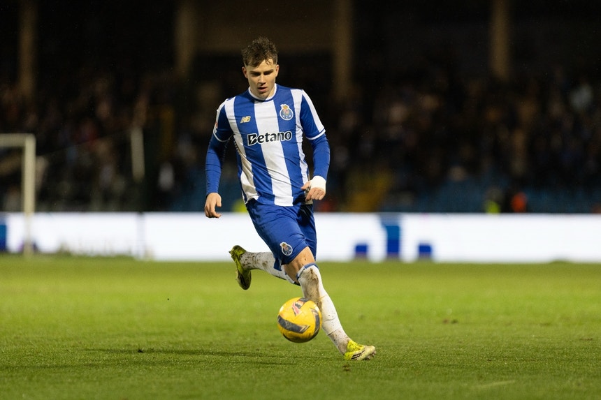 Imagem de Mundial2026: Portista Pietuszewski estreia-se nas convocatórias da Polónia