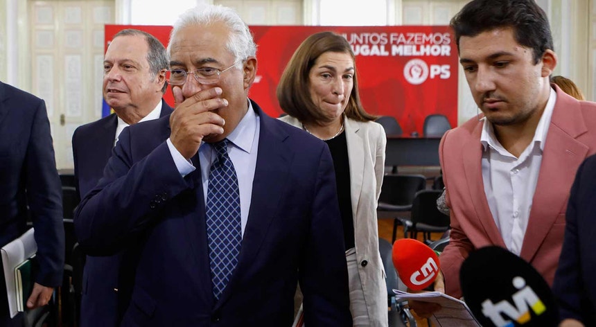 Ana Catarina Mendes, que integra o chamado "núcleo duro" da direção de António Costa desde novembro de 2014, vai ser votada para a liderança parlamentar na primeira reunião da bancada socialista da nova legislatura.
