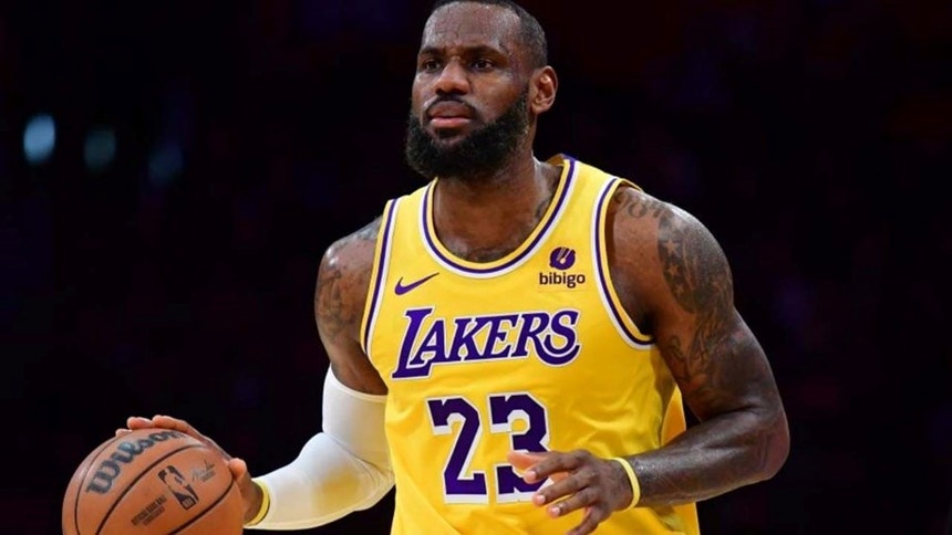  LeBron James, de 39 anos, ficou-se, no seu 20.º All Star Game, pelos oito pontos
