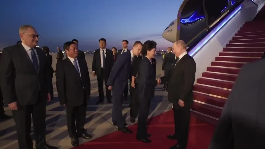 Putin visita a China para reforçar a cooperação