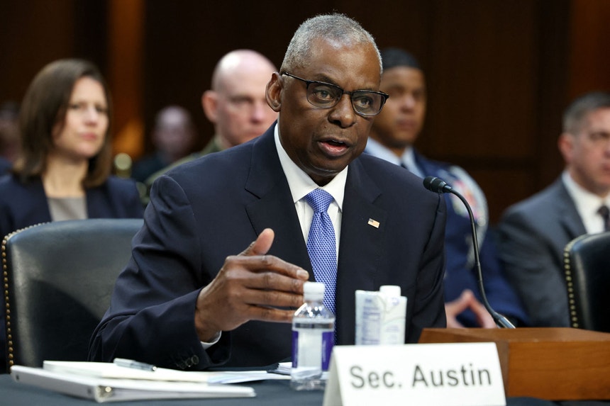 O secretário da Defesa dos EUA, Lloyd Austin, perante a Comissão do Serviço Militar do Senado norte-americano

