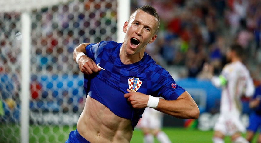 Perisic festeja o golo da vitória croata
