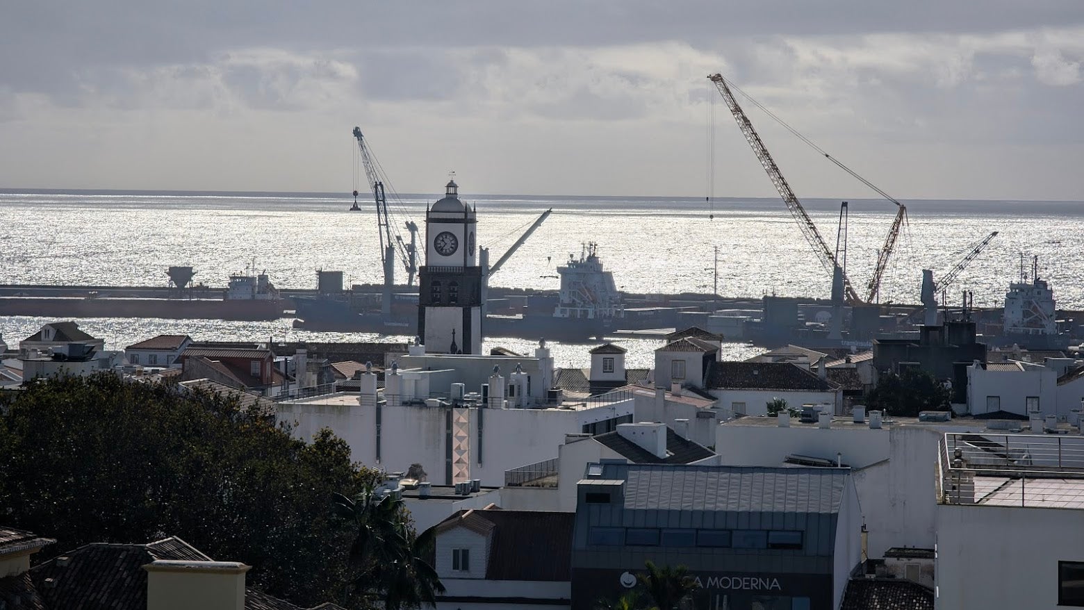 Empresários dos Açores pedem rápida normalização do fluxo de mercadorias por via marítima