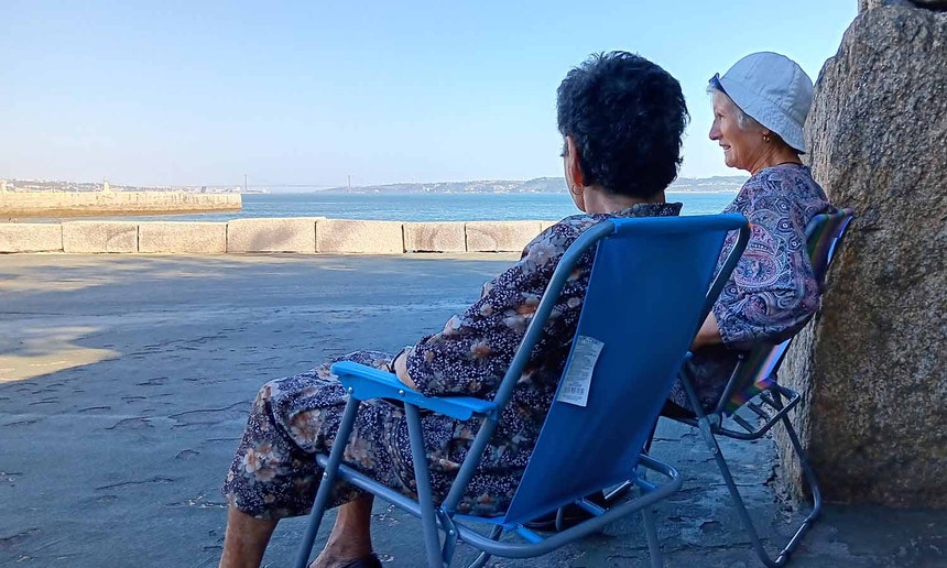 Imagem de Governo "apreensivo" com onda de calor apela à prevenção para evitar mortalidade