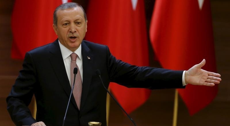 O Presidente turco Recep Tayyip Erdogan durante um discurso em Ancara a 26 de novembro de 2015
