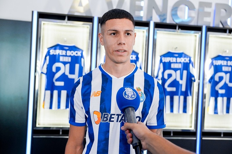Imagem de Portista Nehuén Pérez sofre lesão muscular antes do clássico com o Benfica