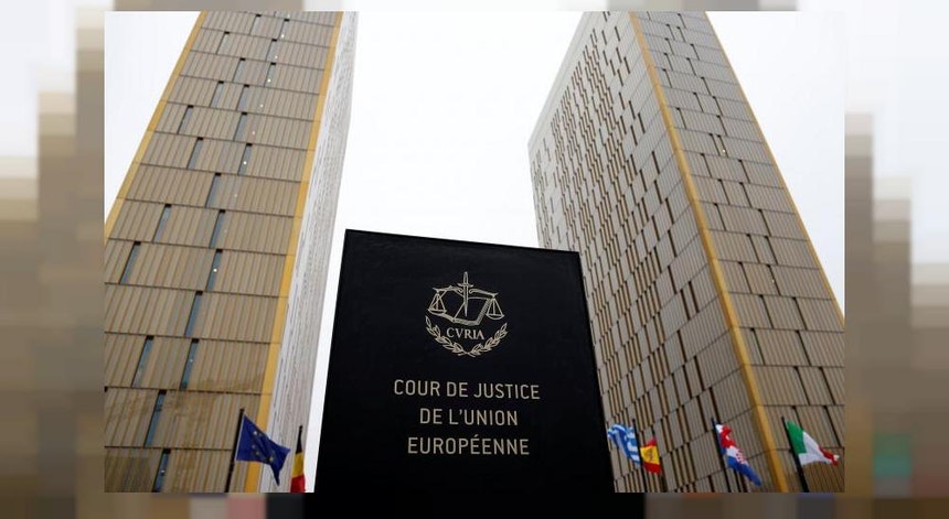 O Tribunal da UE anulou a decisão que isentava Real e "Barça" de devolverem ajudas
