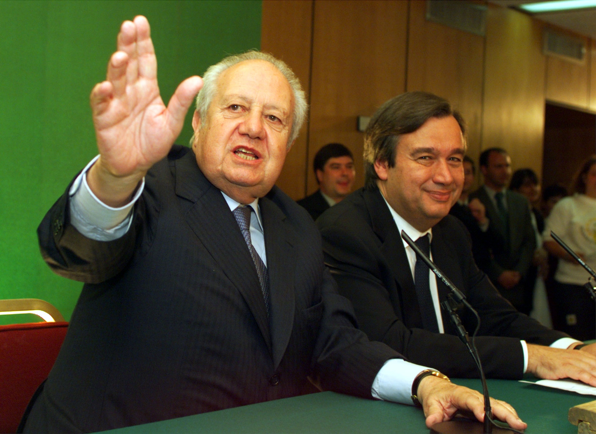  M&aacute;rio Soares encabe&ccedil;ou a lista dos socialistas para o Parlamento Europeu, em 1999. Foto Reuters 