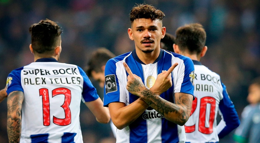 Soares marcou o segundo golo do FC Porto frente ao Vitória de Setúbal
