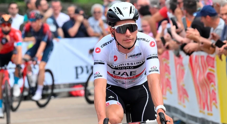 UAE Emirates confirma João Almeida na Vuelta