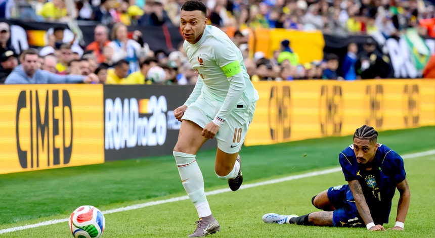 França mais forte que Brasil