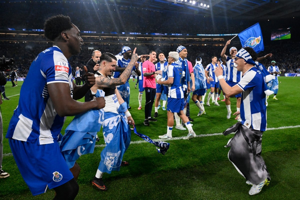 FC Porto campeão: Jorge Costa relembrado nas celebrações do título