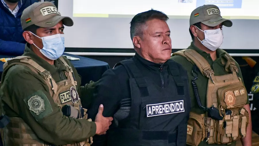 Ex-chefe militar boliviano acusado de revolta em 2024 fica em prisão domiciliária