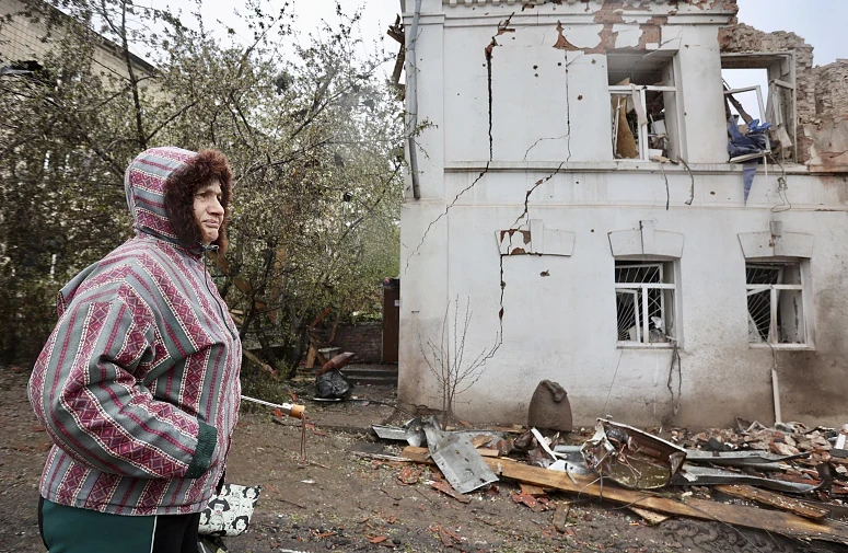 One person was killed and 15 wounded in a Russian bombing in Mykolaiv