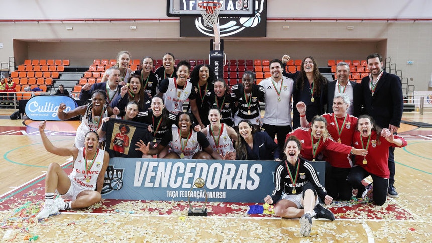 Imagem de Benfica bate Lombos e conquista Taça Federação feminina de basquetebol