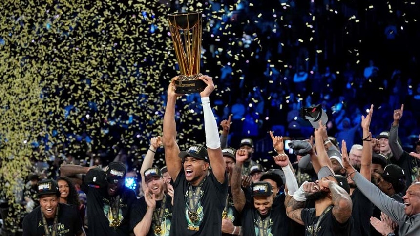 Imagem relacionada com a notícia: Os Milwaukee Bucks venceram a NBA Cup sem contestação
