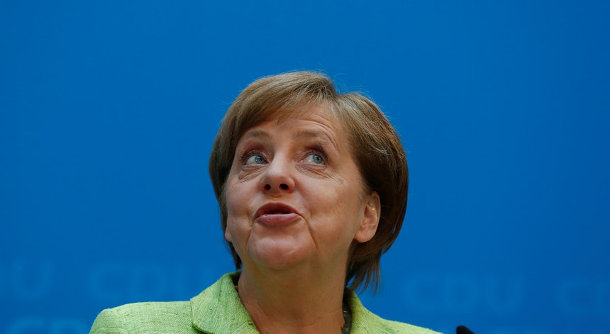 Ganhando gás no Sarre, Merkel avisou que “há muito trabalho a fazer”
