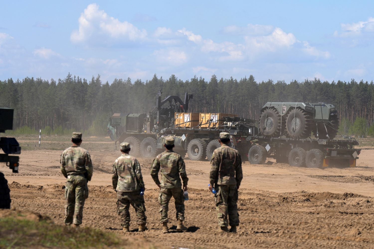 NATO. Capacidades europeias deverão equilibrar retirada de 5.000 soldados dos EUA