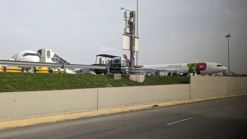 TAP e Barraqueiro sob investigação. Governo vê buscas da PJ 