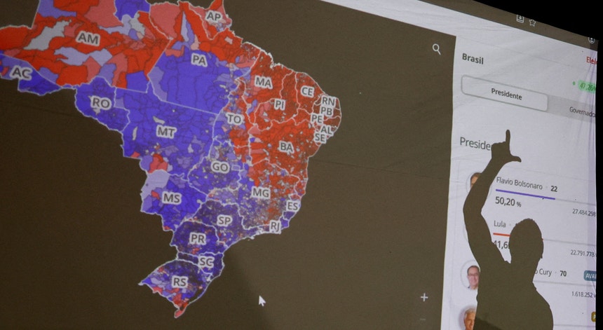 Brasil. Abstenção na primeira volta atinge 21,08% dos eleitores registados