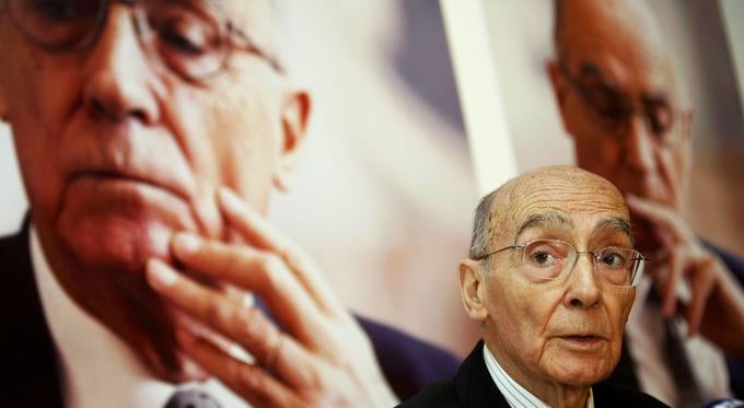 Fundação José Saramago questiona critério para retirada de autor das obras obrigatórias