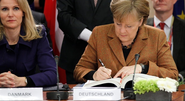 A chanceler alemã, Angela Merkel, na assinatura do Pacto Orçamental em Bruxelas
