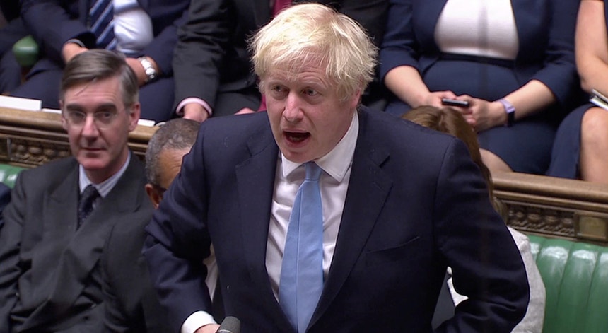 Primeiro-ministro britânico Boris Johnson suspendeu o Parlamento durante cinco semanas
