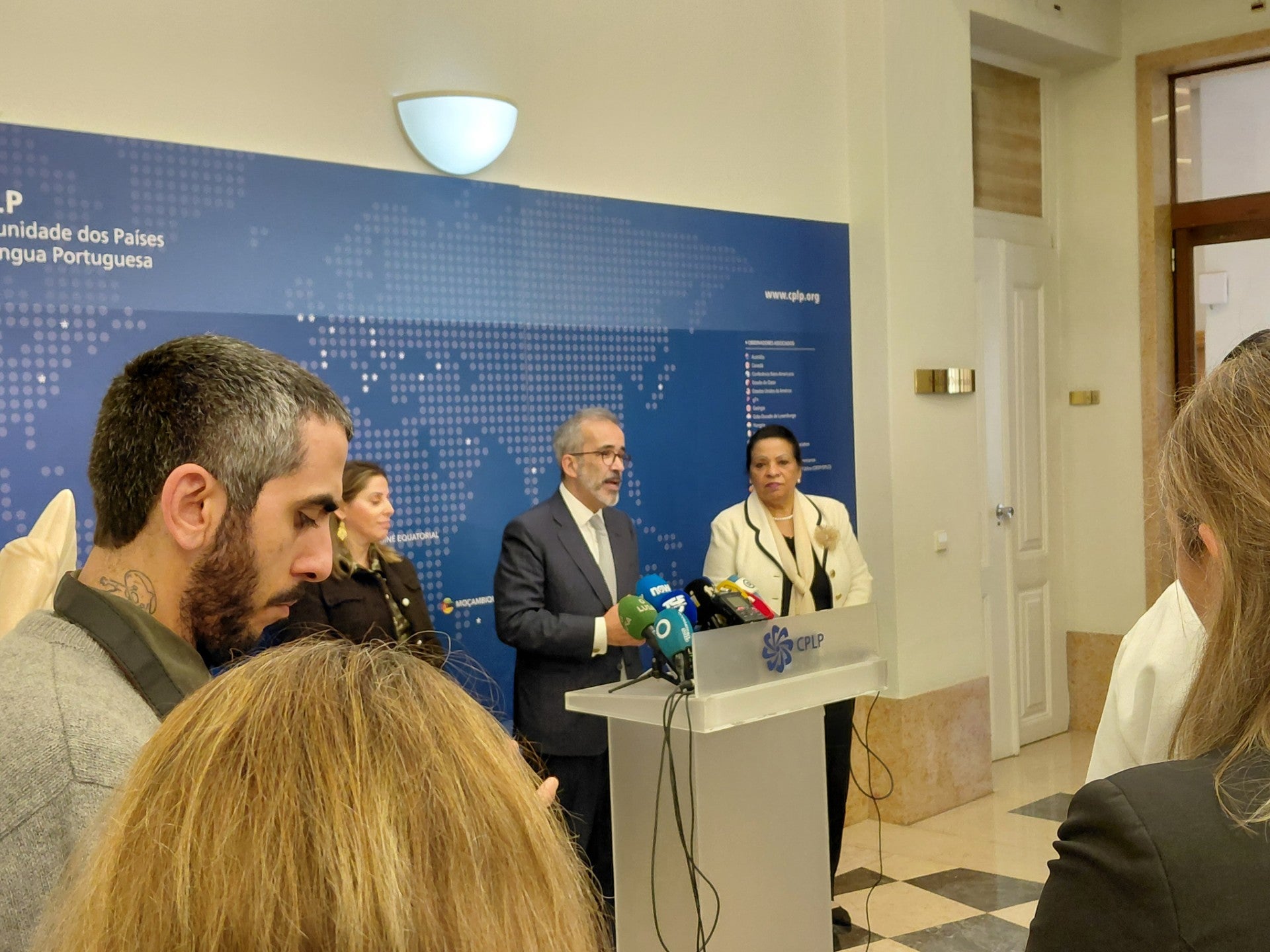 Government says "there are few Portuguese in Iran"