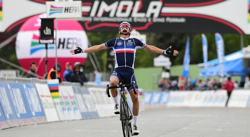 Ciclismo - Francês Julian Alaphilippe é o campeão mundial de 2020