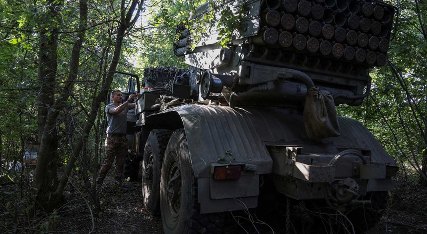 Tropas ucranianas perto da cidade de Bakhmut, na região de Donetsk.
