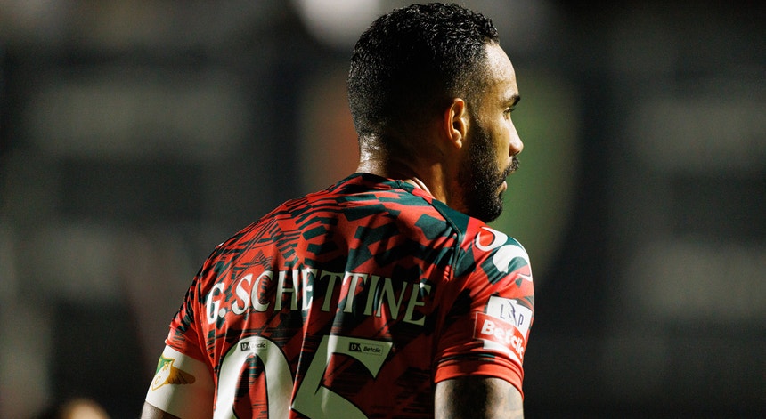 Imagem de `Moreirense` Schettine a caminho da China