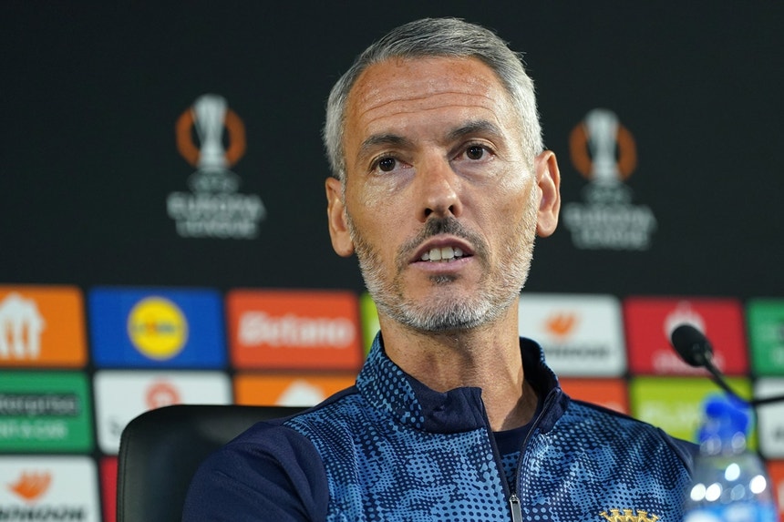 Imagem de Treinador do Braga quer vencer Rangers que precisa de pontuar