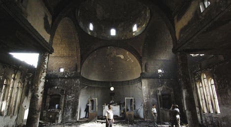 Igreja cristã queimada no Iraque (foto Lusa)