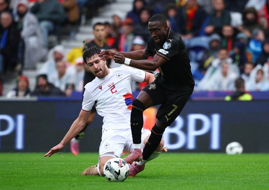 Imagem de Forbs é o 14.º estreante de Martínez e logo com o 7 nas costas