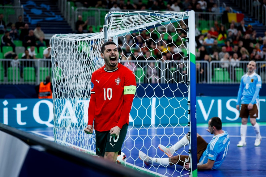Europeu Futsal.  Portugal nas meias-finais ao golear Bélgica