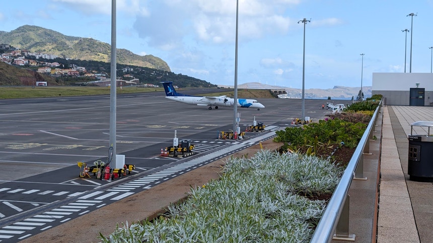 Imagem relacionada com a notícia:Milhares de passageiros afetados pelo mau tempo na Madeira