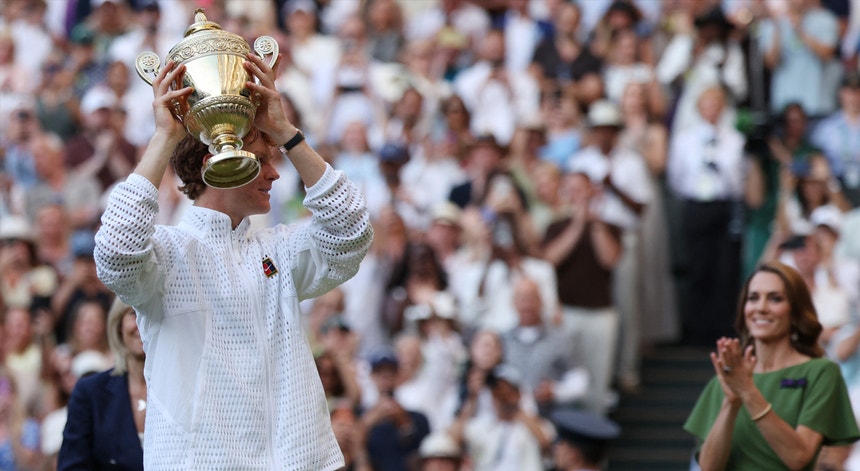 Imagem de Sinner revalida título em Wimbledon