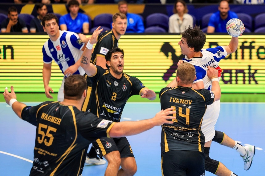 Imagem de FC Porto soma primeira vitória na Champions de andebol de 2026/27
