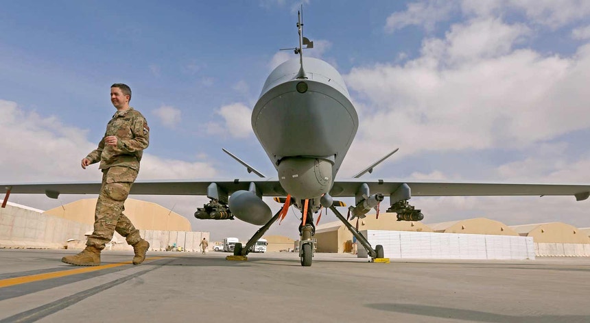 Drone do exército americano matou líder dos talibãs paquistaneses
