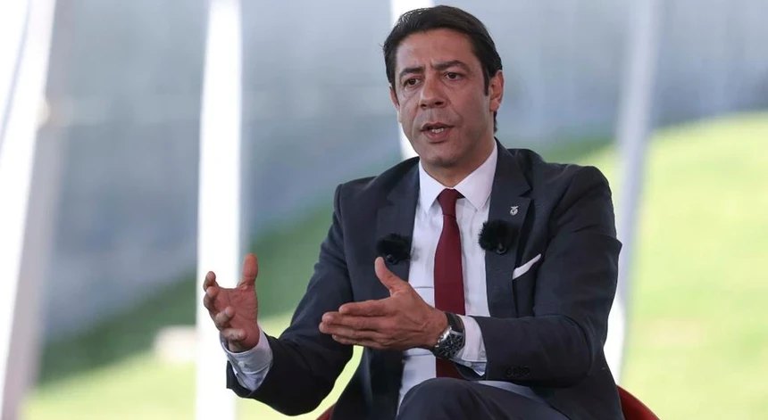 Rui Costa diz que Mourinho é treinador do Benfica 