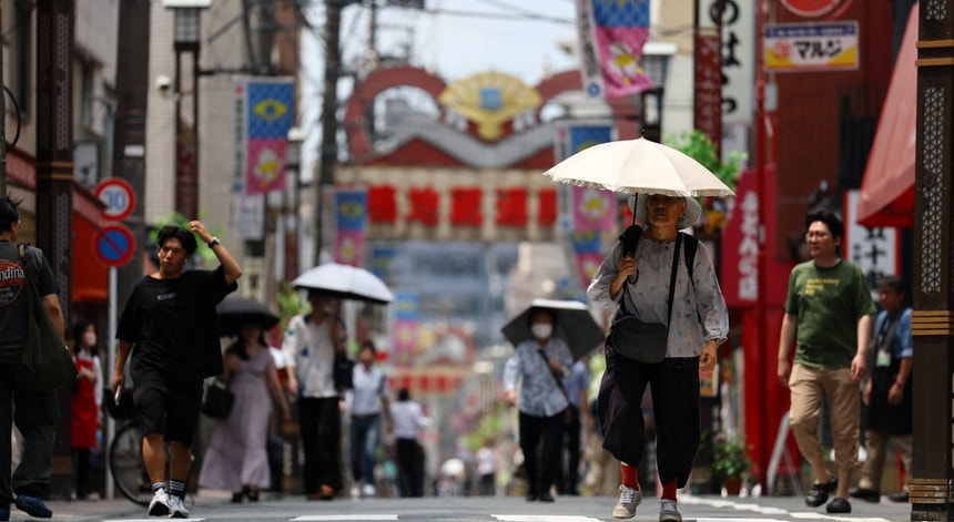 Japão registou o maior número de hospitalizações num só dia em 16 anos devido ao calor