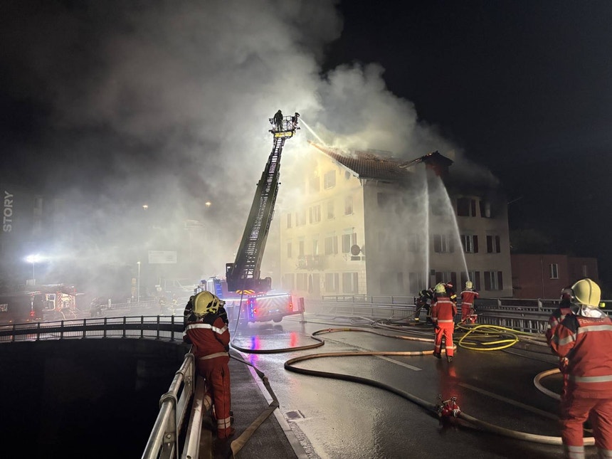 Imagem de Dois portugueses entre os feridos no incêndio em restaurante na Suíça