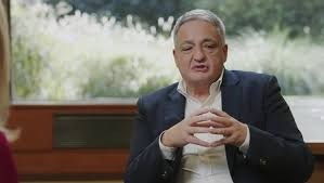 Imagem de Paulo Macedo defende melhores salários para dirigentes públicos e fim de indexação a salários dos políticos
