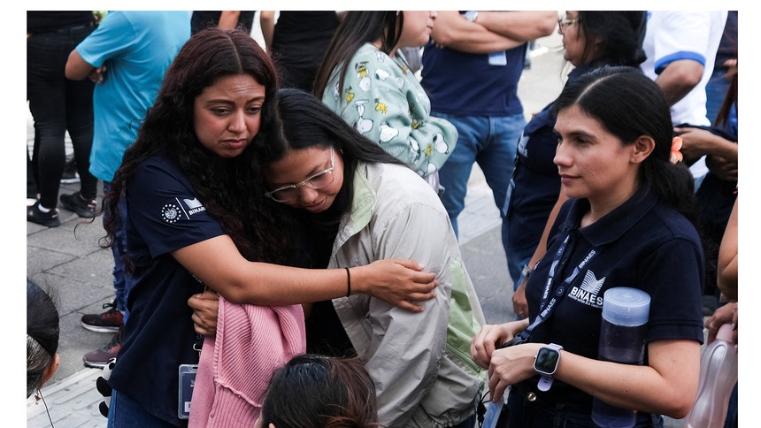 Imagem de Sismo de magnitude 7,3 atinge costa do México e perto da Guatemala
